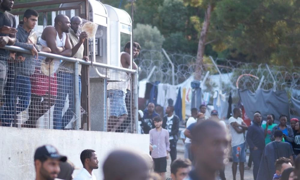 Συναγερμός στο ΚΥΤ Σάμου – Έπιασε φωτιά (βίντεο)